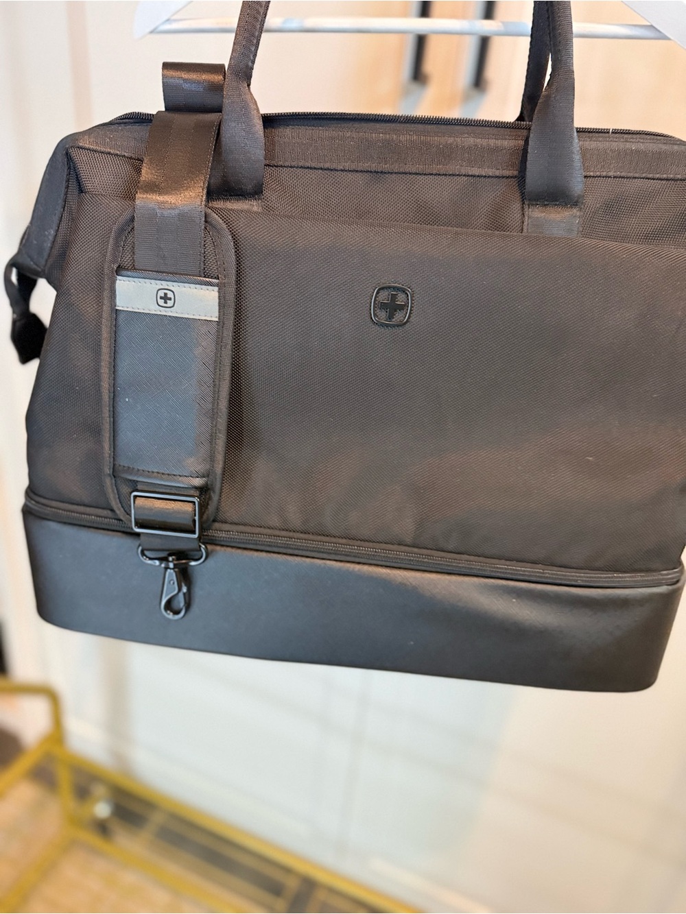 SWISSGEAR Black Weekender / Travel Duffel Bag